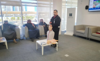 وزارة التجارة تعقد ورشة تدريبية حول الإسعافات الأولية واستخدام جهاز الصدمات