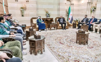 رئيس الوزراء السوري يلتقي فريق مركز الملك سلمان للإغاثة الطبي التطوعي في دمشق