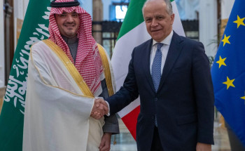 الأمير عبدالعزيز بن سعود ووزير الداخلية الإيطالي يعقدان جلسة مباحثات رسمية