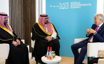 “الإبراهيم” يستعرض مع الرئيس التنفيذي لمعهد توني بلير التحديات الاقتصادية العالمية
