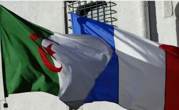 تصعيد دبلوماسي بين الجزائر وفرنسا.. تبادل للقيود وتحذيرات بين الجانبين