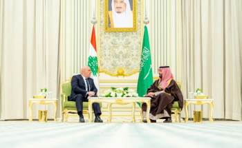 المملكة ولبنان تؤكدان في بيان مشترك أهمية تعزيز العمل العربي وتنسيق المواقف تجاه القضايا المهمة على الساحتين الإقليمية والدولية، وأهمية التطبيق الكامل لاتفاق الطائف، وتطبيق القرارات الدولية ذات الصلة