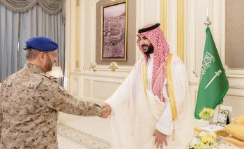 وزير الدفاع يستقبل قادة وزارة الدفاع وكبار مسؤوليها بمناسبة عيد الفطر المبارك