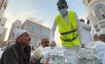 أكثر من 10 ملايين وجبة إفطار في الحرمين الشريفين خلال النصف الأول من رمضان