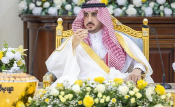 أمير منطقة الجوف يستقبل المهنئين بعيد الفطر