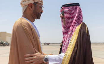 سمو وزير الخارجية يصل سلطنة عُمان في زيارة رسمية