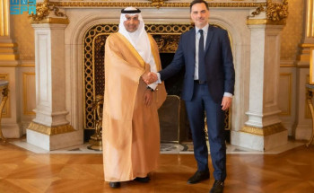 وزير الصحة يلتقي الوزير الفرنسي للتجارة الخارجية ويشهدان توقيع مذكرة تفاهم في مجال التكنولوجيا الصحية