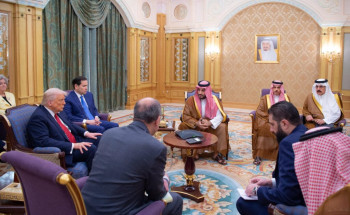 سمو ولي العهد ورئيس الولايات المتحدة الأمريكية ورئيس الجمهورية السورية يعقدون لقاءً حول مستقبل الأوضاع في سوريا