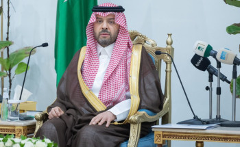 أمير الحدود الشمالية يطّلع على الجهود المقدمة لضيوف الرحمن في منفذ جديدة عرعر