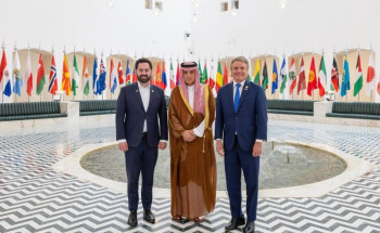 وزير الدولة للشؤون الخارجية يستقبل وفدًا من مجلس النواب الأمريكي