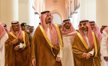 أمير منطقة المدينة المنورة يزور ميقات ذي الحليفة ويتفقد أعمال المرحلة الأولى من مشروع التطوير والتأهيل التي يشهدها المسجد