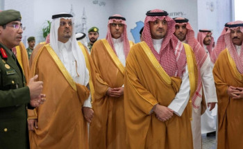الأمير عبدالعزيز بن سعود يزور صالة مبادرة طريق مكة في مطار الملك عبدالعزيز الدولي بجدة