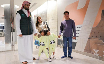 إنفاذًا لتوجيهات خادم الحرمين الشريفين وسمو ولي العهد.. وصول التوأم الملتصق الفلبيني “كليا وموريس آن” إلى الرياض