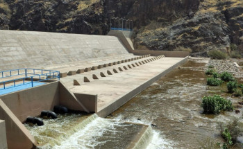 القطاع الغربي يُنفّذ خطة تشغيل السدود لعام 2025 بتصريف أكثر من 724 ألف متر مكعب من المياه