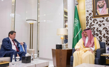 الأمير عبدالعزيز بن سعود يستقبل سفير المملكة المتحدة لدى المملكة