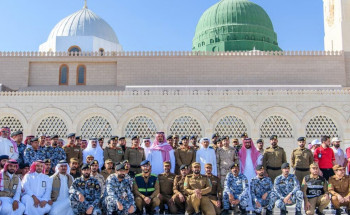 أمير المدينة ينقل تحيات القيادة الرشيدة ويثمّن جهود رجال الأمن في المسجد النبوي مع وصول طلائع ضيوف الرحمن
