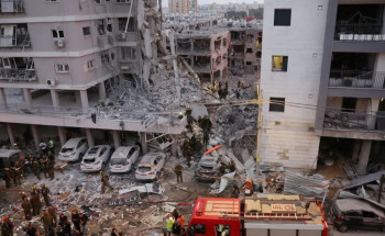 شبكة CNN: حي سكني كامل دُمّر في بات يام بضربة إيرانية فجر الأحد إثر وابل من الصواريخ