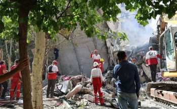 نزوح آلاف الإيرانيين بعد استهداف إسرائيل مواقع مدنية بطهران