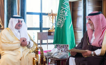 أمير تبوك يطّلع على سير الاختبارات.. ويشيد بنجاح الحج