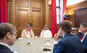 نائب وزير الخارجية يلتقي وزير الدولة البريطاني لشؤون الشرق الأوسط وشمال أفريقيا