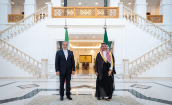 سمو وزير الخارجية يستقبل وزير الخارجية الإيراني