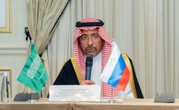 وزير الصناعة والثروة المعدنية يرأس اجتماع الطاولة المستديرة مع ممثلي القطاع الخاص الروسي في موسكو