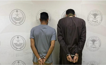 القبض على مصريين بجدة لترويجهما الحشيش وأقراصًا خاضعة لتنظيم التداول الطبي