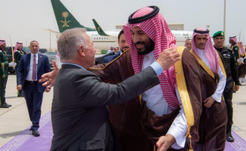 ملك الأردن يغادر نيوم وسمو ولي العهد في مقدمة مودعيه