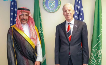 وزير الصناعة والثروة المعدنية يبحث مع وزير الطاقة الأمريكي تعزيز التعاون في قطاع التعدين والمعادن الحرجة