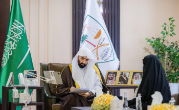 بهدف الاستماع إلى طلباتهم ومقترحاتهم.. معالي د. خالد اليوسف يلتقي بمستفيدي ديوان المظالم