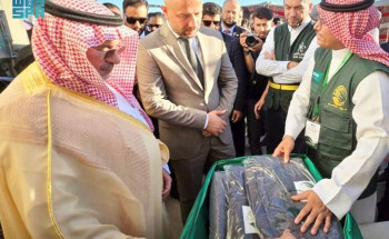 المشرف العام على مركز الملك سلمان للإغاثة يدشّن 50 شاحنة ضمن الجسر البري الإغاثي لدعم الشعب السوري الشقيق