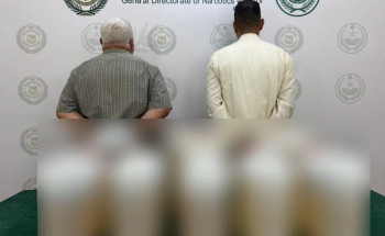 مخبأة في حافلة نقل ركّاب دولية.. “مكافحة المخدرات” تضبط (142) كيلوجرامًا من مادة الميثامفيتامين المخدّر (الشبو) بالمدينة المنورة