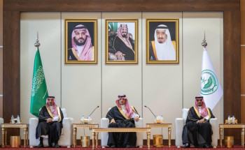 الأمير عبدالعزيز بن سعود يلتقي عددًا من المواطنين من أهالي منطقة نجران