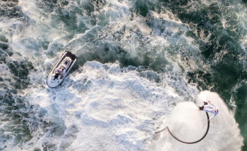 بلدية مدينة الظهران تختتم عروضها البحرية المبهرة احتفاءً باليوم الوطني السعودي