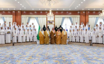 أمير منطقة المدينة المنورة يُكرّم الطلاب والطالبات المُتميزين في تعليم الهيئة الملكية بينبع