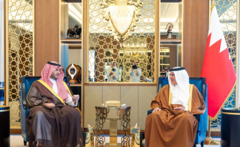 ولي عهد مملكة البحرين يستقبل سمو الأمير تركي بن محمد بن فهد