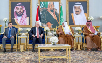 رئيس وزراء دولة فلسطين يصل إلى الرياض وفي مقدمة مستقبليه نائب أمير منطقة الرياض