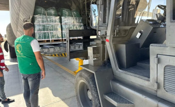 وصول الطائرة الإغاثية السعودية الـ66 لإغاثة الشعب الفلسطيني في قطاع غزة التي يسيّرها مركز الملك سلمان للإغاثة