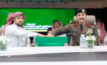 تحت رعاية الأمير عبدالعزيز بن سعود.. الفريق البسامي يدشّن خدمات محفظة لوحات المركبات الرقمية عبر منصة أبشر