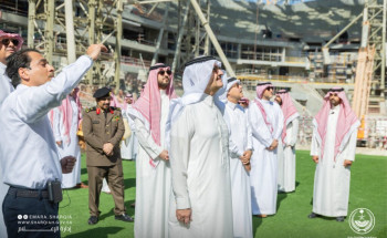 أمير المنطقة الشرقية يزور ملعب أرامكو ويطّلع على سير العمل في المشروع