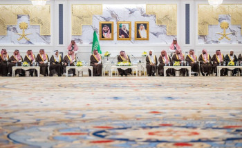 أمير القصيم يستقبل المشاركين في المؤتمر الدولي لهندسة الأعمال الرقمية 2025