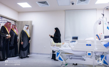 أمير المنطقة الشرقية يدشّن مركز المحاكاة الطبي لتأهيل الكوادر الصحية بكلية محمد المانع بالدمام