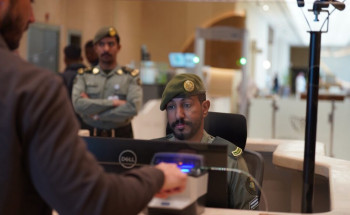الجوازات تستقبل المسافرين القادمين إلى المملكة عبر مطار البحر الأحمر الدولي