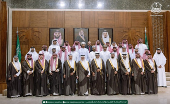 أمير المنطقة الشرقية يستقبل منسوبي هيئة الربط الكهربائي الخليجي ويؤكد حرص القيادة على دعم استدامة قطاع الطاقة