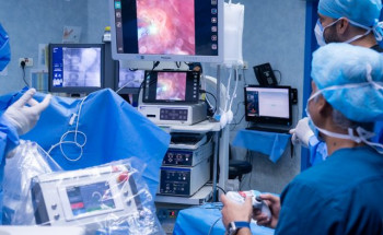 نجاح أول عمليات تنظير حالب روبوتي مرن بتقنية (ILY®️) في الدمام الطبي