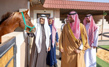 نائب أمير منطقة الجوف يزور مربط العليا للخيل العربية الأصيلة
