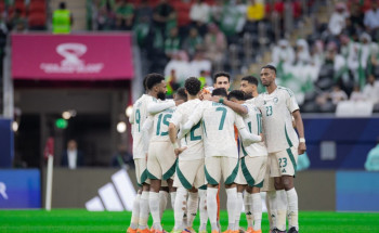 الأخضر أول المتأهلين إلى الدور ربع النهائي من كأس العرب بفوزه على جزر القمر بثلاثة أهداف