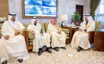 أمير منطقة الرياض يستقبل رئيس مجلس إدارة غرفة الرياض