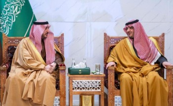 الأمير عبدالعزيز بن سعود يلتقي أمير منطقة الجوف ويطّلع على مبادرات المنطقة التنموية