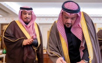 أمير منطقة القصيم يُدشّن مبادرة “رايتنا فخرنا” تعزيزًا لقيم الانتماء الوطني وترسيخًا لمكانة العلم السعودي